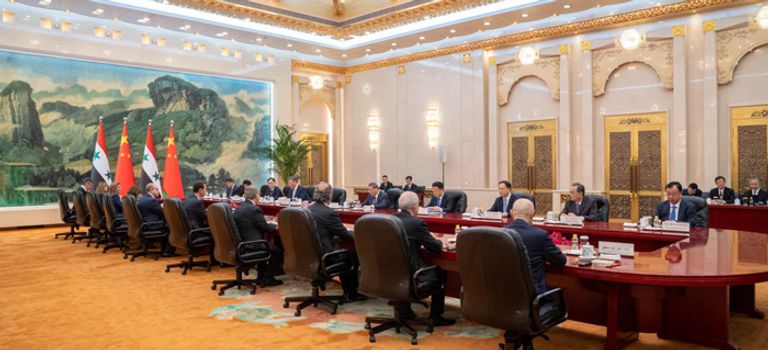 بشار الأسد مع رئيس الوزراء الصيني لي تشيانغ