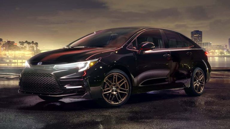 مميزات سيارة تويوتا كورولا 2024