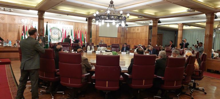 جانب من الاجتماع بالجامعة العربية