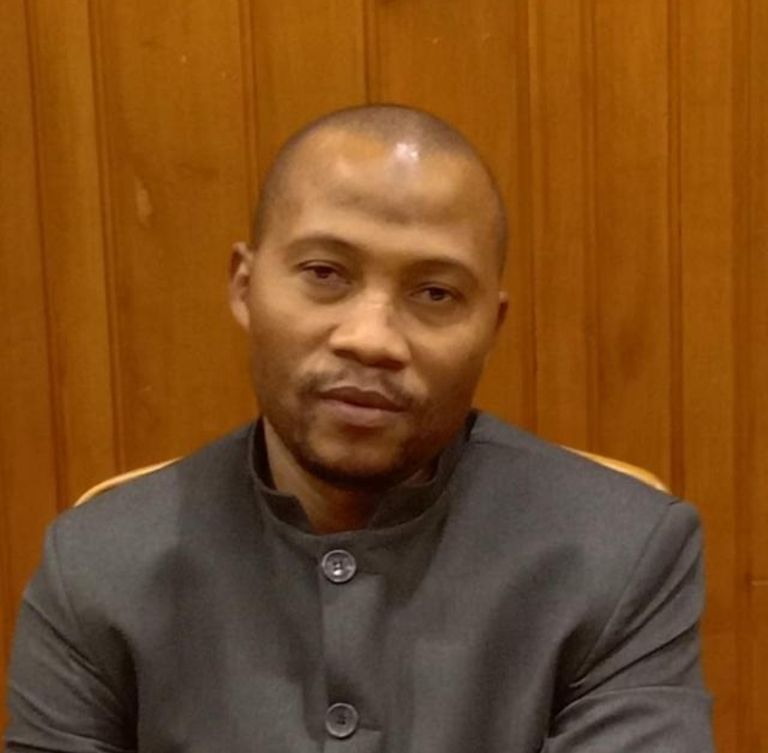 الطالب الغيني عبدالرحمن محمد الطلاب الوافدون للدراسة بالأزهر الشريف