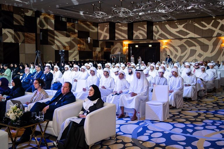 مؤتمر اللغة العربية واللسانيات التطبيقية بأبوظبي