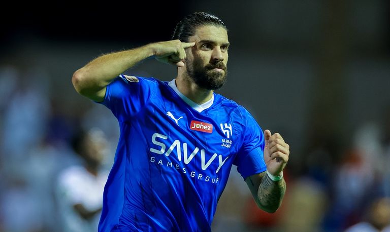 الهلال تأهل في كأس خادم الحرمين الشريفين بهدف نيفيز الاتحاد تأهل بشق الأنفس في كأس خادم الحرمين الشريفين