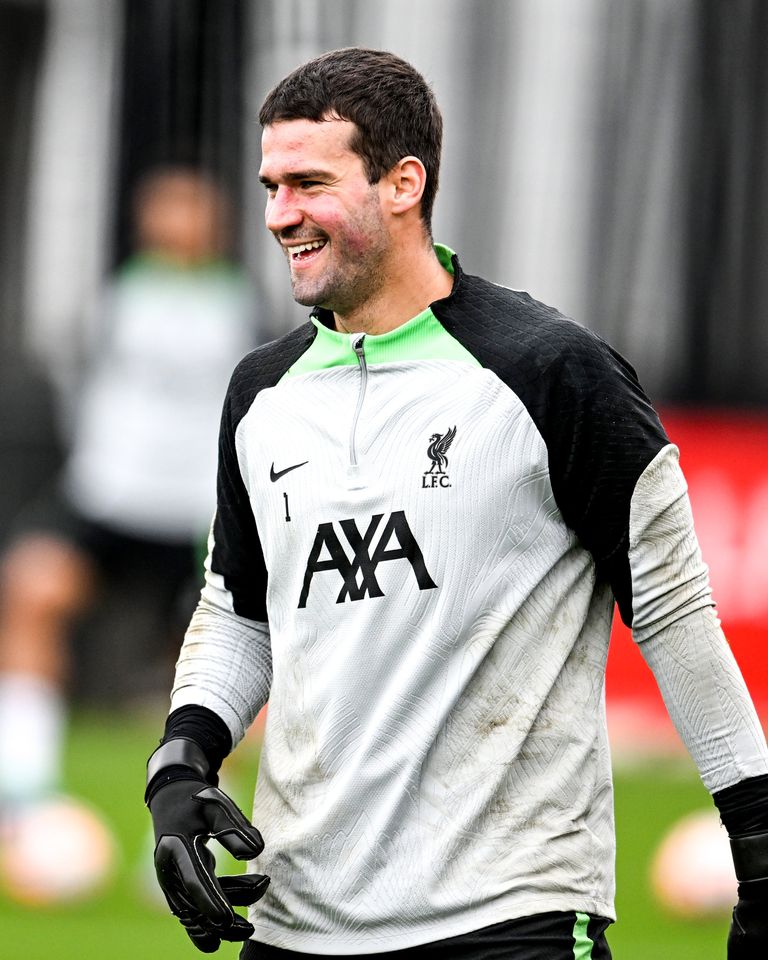 أليسون بيكر أليسون بيكر