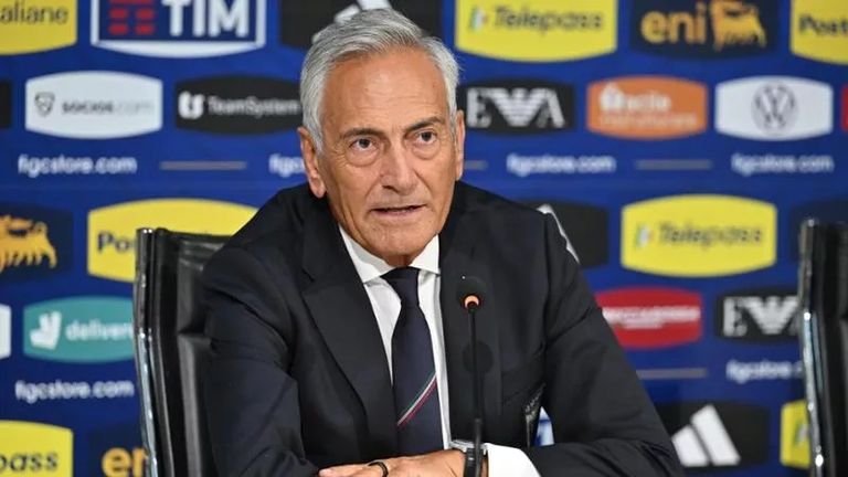 رئيس الاتحاد الإيطالي لكرة القدم غابرييلي جرافينا