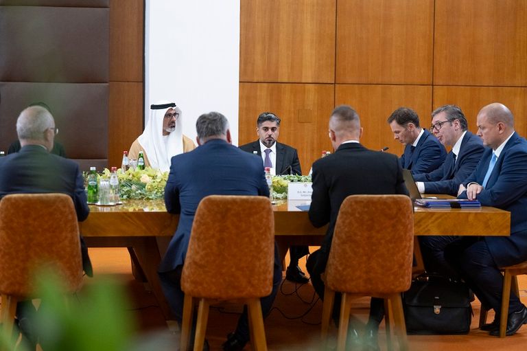 الشيخ خالد بن محمد بن زايد آل نهيان مع الرئيس الصربي ورئيس وزراء المجر- وام الشيخ خالد بن محمد بن زايد آل نهيان مع الرئيس الصربي ورئيس وزراء المجر- وام