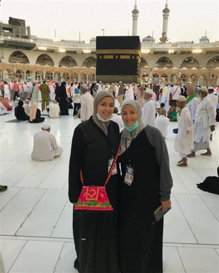 إيمي ودنيا سمير غانم 