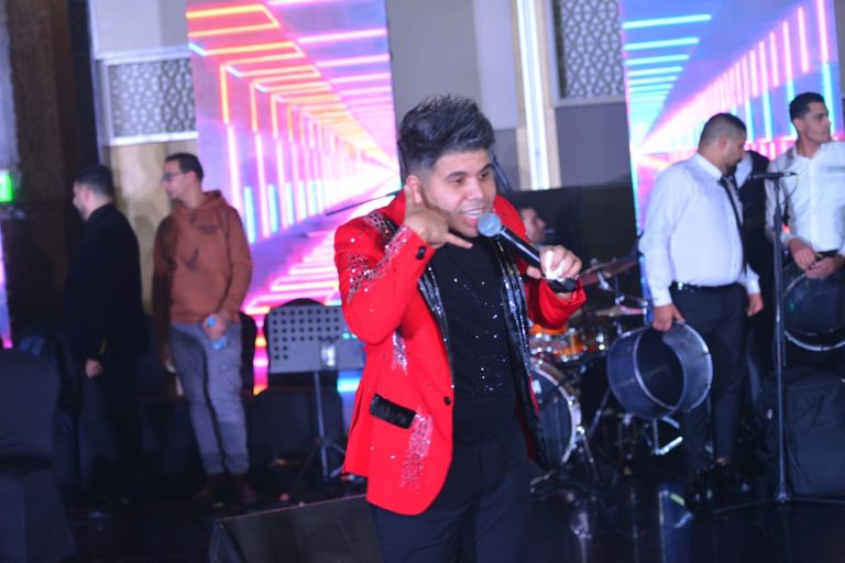 عمرو دياب في حفل دبي