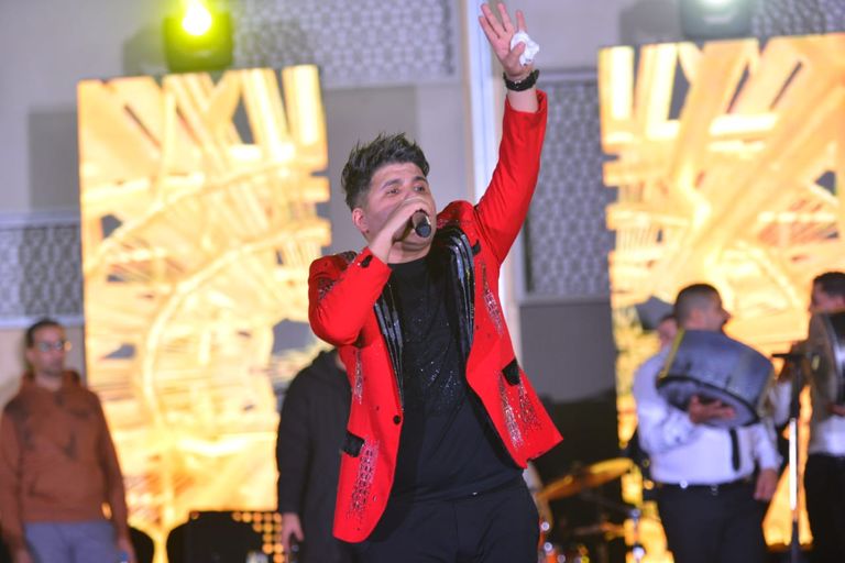 عمرو دياب في حفل دبي