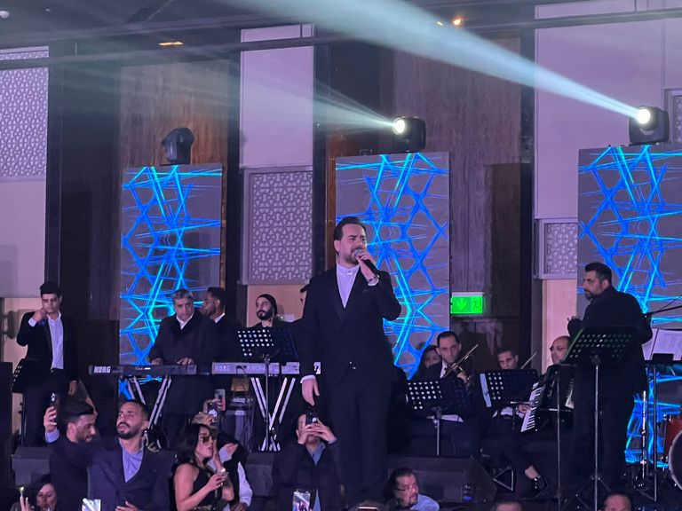 عمرو دياب في حفل دبي
