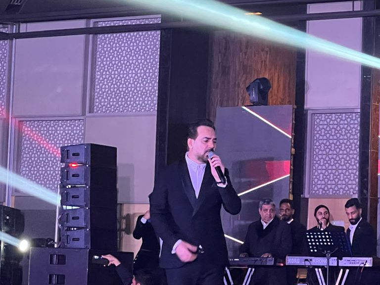 عمرو دياب في حفل دبي