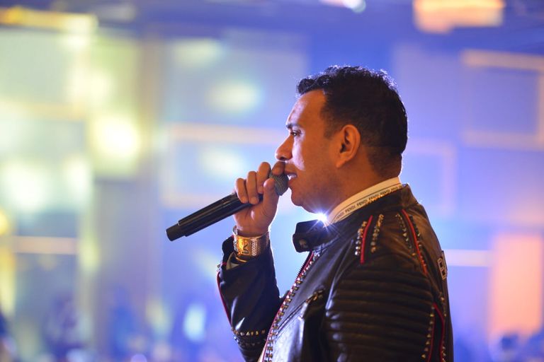 عمرو دياب في حفل دبي