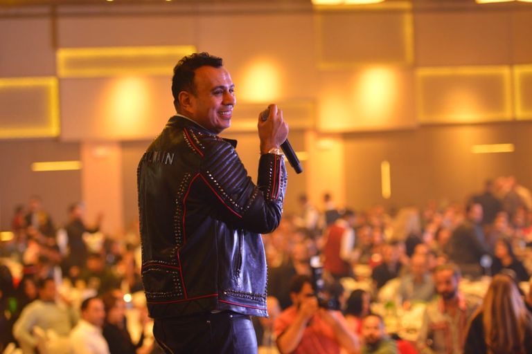 عمرو دياب في حفل دبي