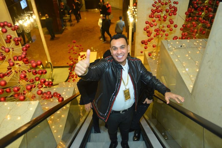 عمرو دياب في حفل دبي