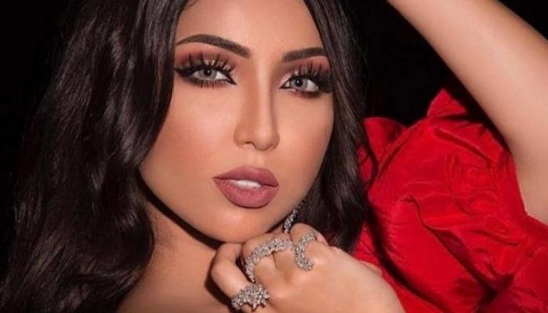 الفنانة المغربية دنيا بطمة