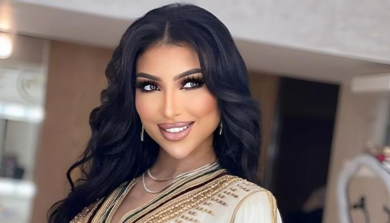 الفنانة المغربية دنيا بطمة