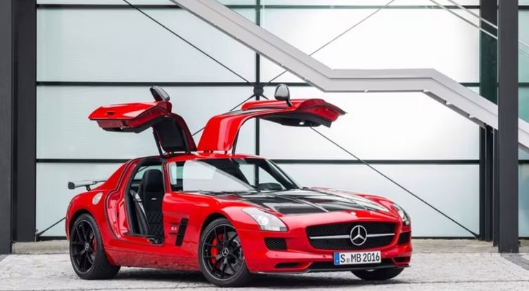 سيارة Maybach S680 4-Matic