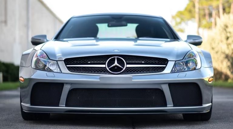 سيارة Maybach S680 4-Matic