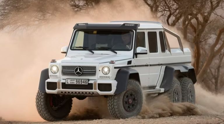 سيارة Maybach S680 4-Matic