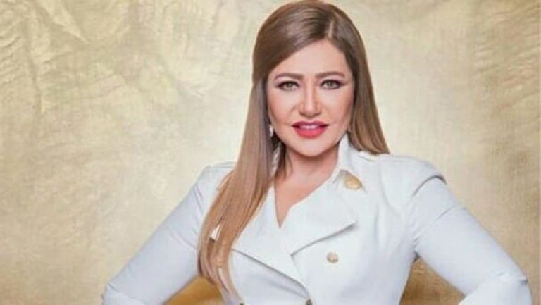 الفنانة ليلي علوي مع ابنها خالد