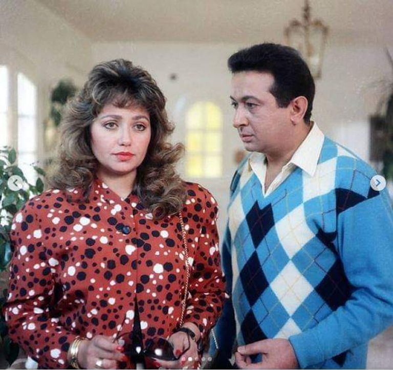 الفنانة ليلي علوي مع ابنها خالد