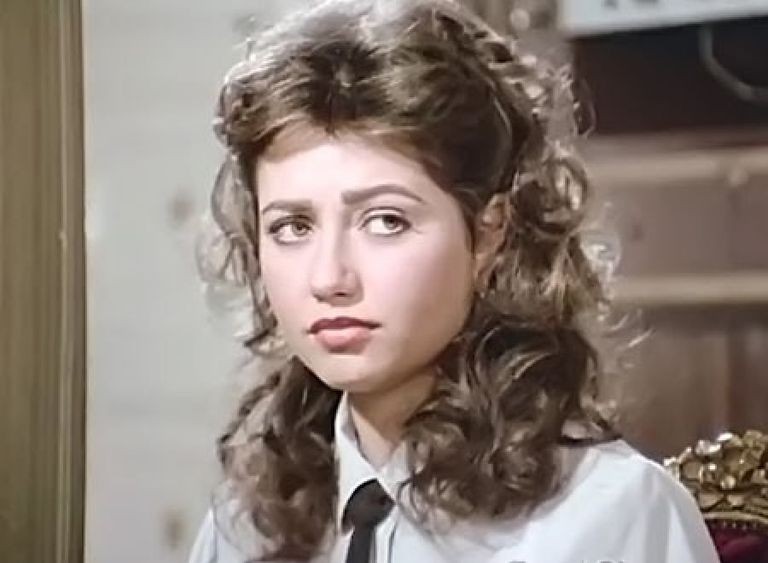 الفنانة ليلي علوي مع ابنها خالد