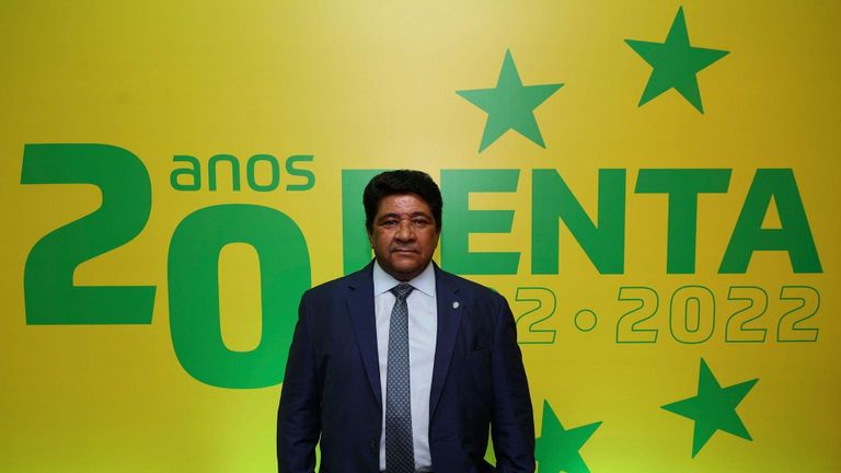 إيدنالدو رودريغيز قميص منتخب البرازيل