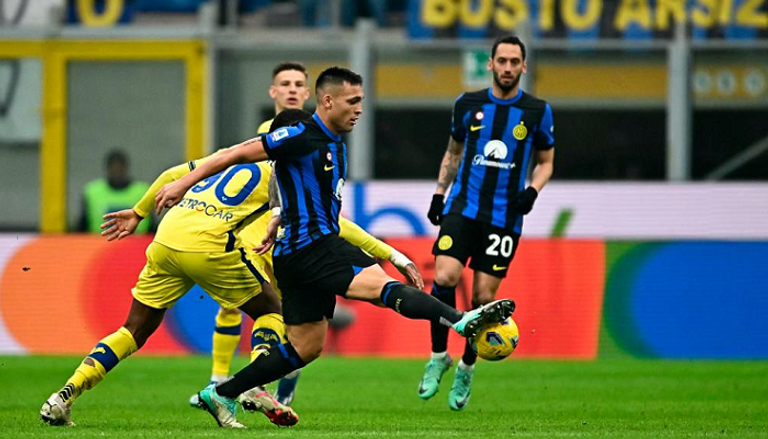 صورة من اللقاء تقنية الفيديو المساعد للحكم