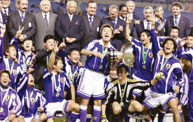 منتخب اليابان بطل كأس آسيا 2000