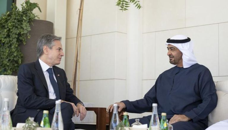 الشيخ محمد بن زايد آل نهيان رئيس دولة الإمارات ووزير الخارجية الأمريكي