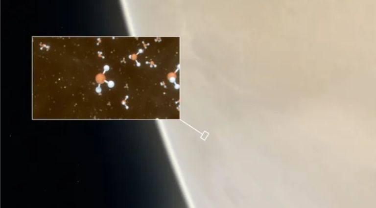 مشاهد متعددة لسحب كوكب الزهرة 