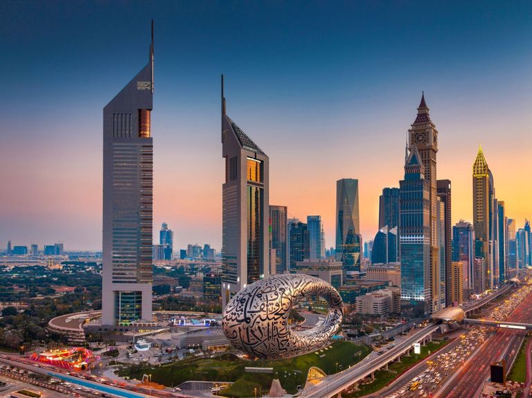 قمة المليار متابع