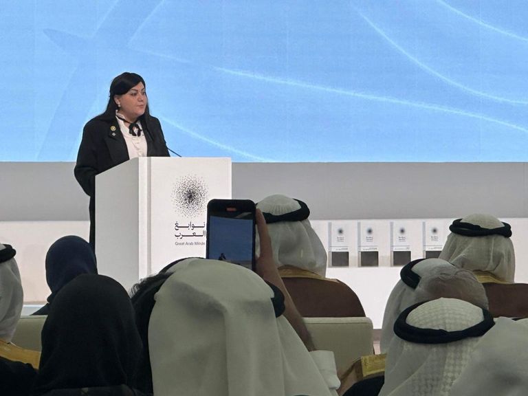 الفائزون بجائزة نوابغ العرب