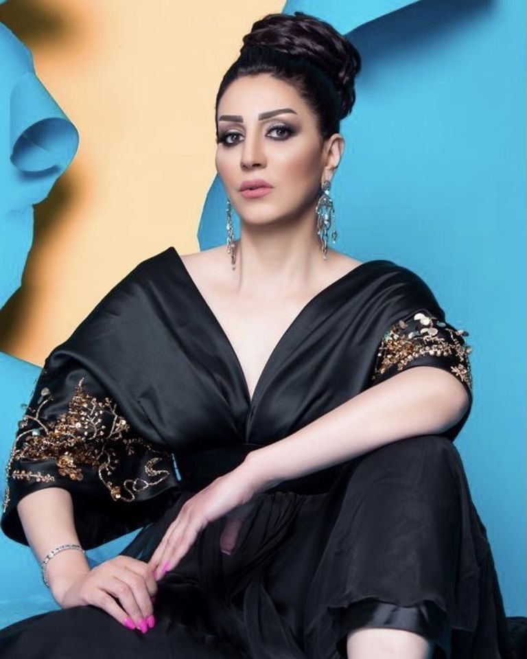 الفنانة المصرية وفاء عامر 