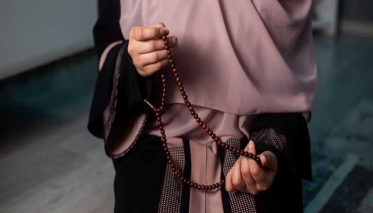 هل يجوز صيام يوم 27 رجب منفردا؟ هل يجوز صيام يوم 27 رجب منفردا؟