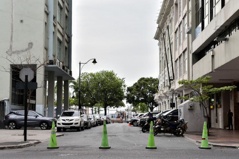 شوارع الإكوادور باتت مقفرة