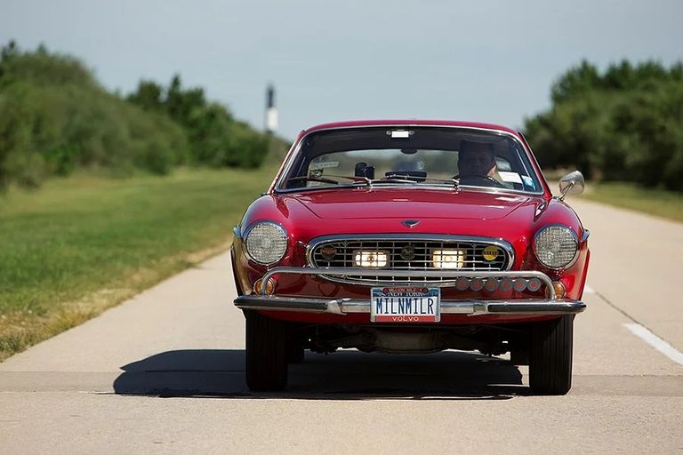 سيارة Volvo P1800 سيارة Plymouth Fury