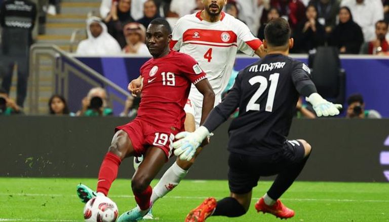 المعز علي مهاجم منتخب قطر