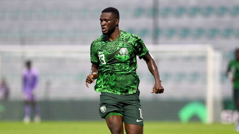 فيكتور بونيفاس النيجيري صادق عمر