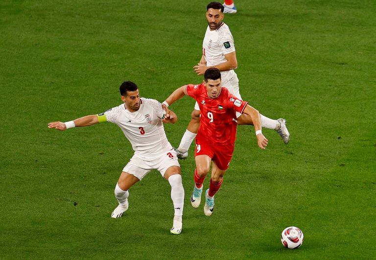من مباراة إيران وفلسطين في كأس آسيا 2023 الإمارات ضد هونغ كونغ