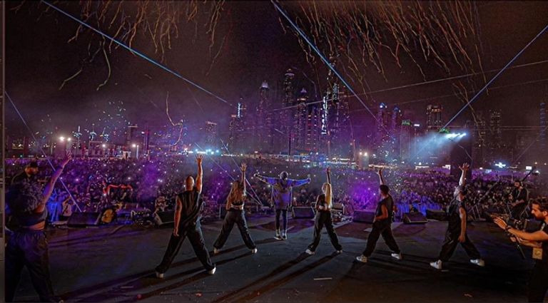 تامر حسني وابنته تاليا في حفل دبي