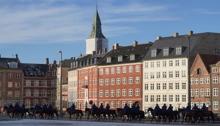 الحرس الملكي خلال التدريب على مراسم التتويج