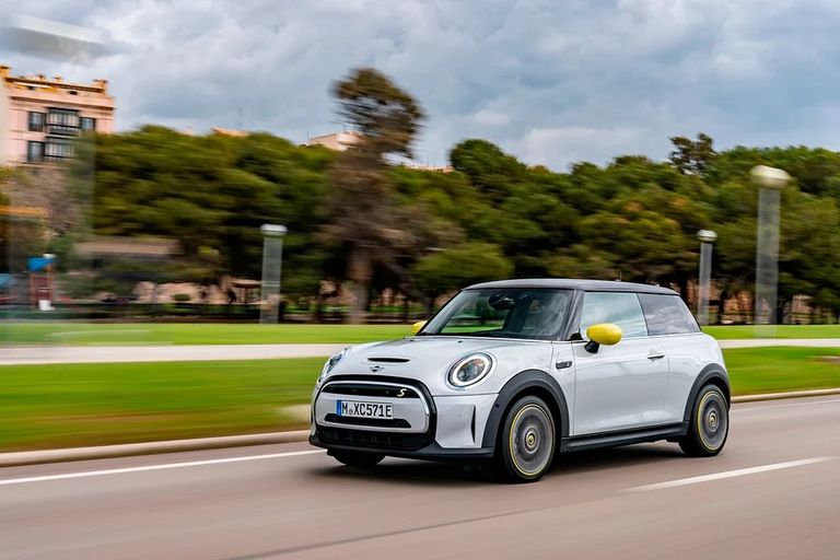 طراز Mini Cooper Electric Hardtop سيارات كهربائية