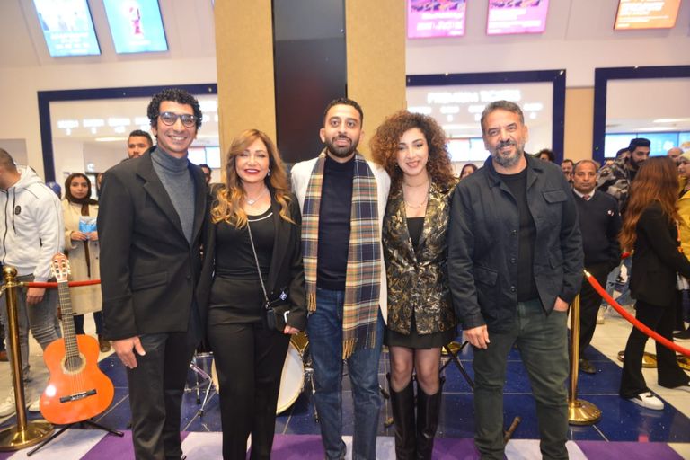 إلهام شاهين وليلى علوي وشيرين رضا