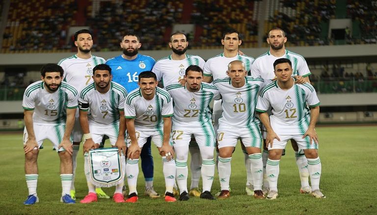 منتخب الجزائر حسين أشيو النجم الأسبق لمنتخب الجزائر