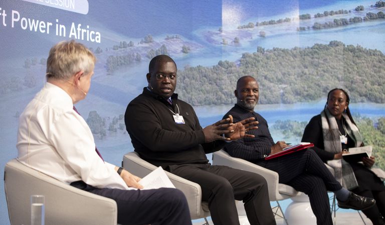 جلسة نقاشية بعنوان