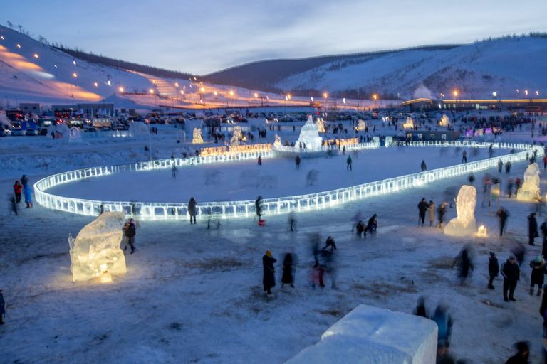 مهرجان مازالاي الدولي للثلج والجليد