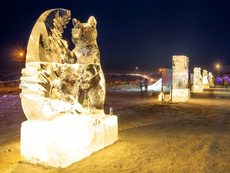 مهرجان مازالاي الدولي للثلج والجليد