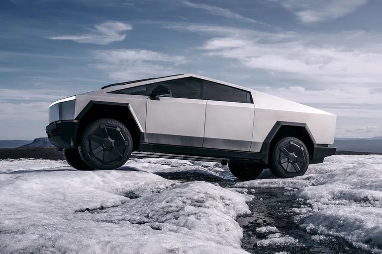 طراز Tesla Cybertruck AWD طراز Tesla Model S