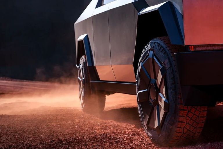 طراز Tesla Cybertruck AWD طراز Tesla Model S
