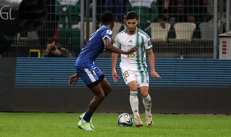 محمد الأمين عمورة منتخب الجزائر